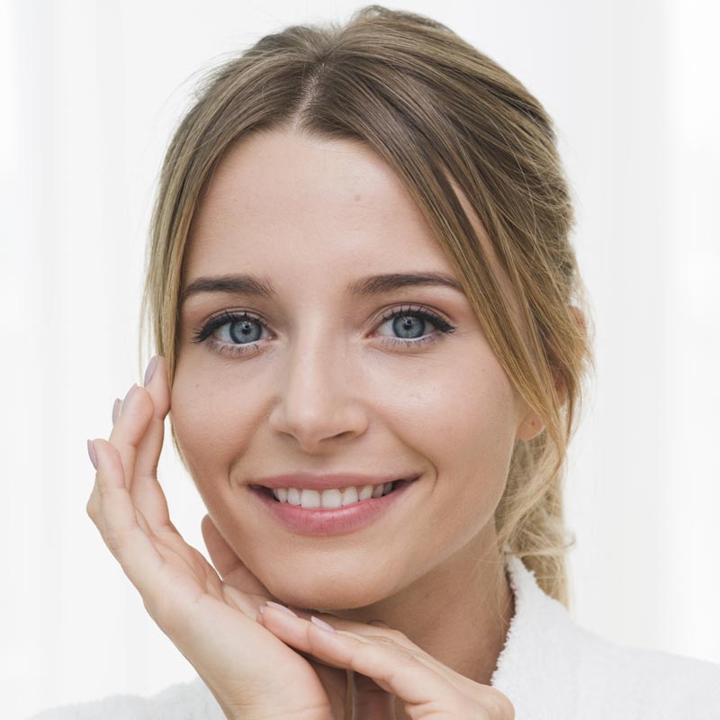 Soin revitalisant pour le visage professionnel